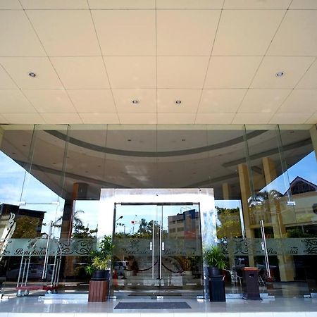 Collection O 1963 Hotel The New Benakutai Balikpapan  Exterior photo