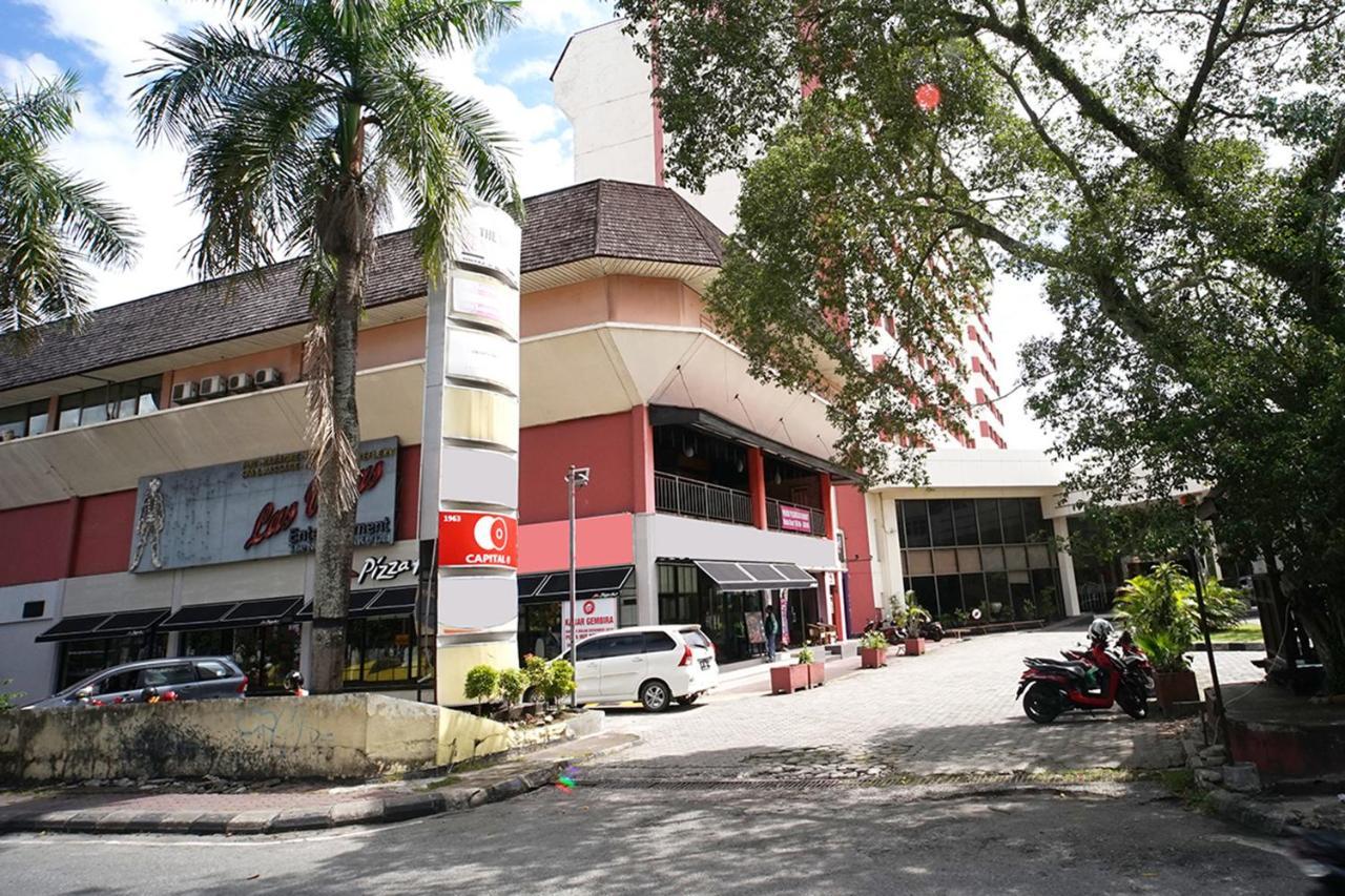 Collection O 1963 Hotel The New Benakutai Balikpapan  Exterior photo