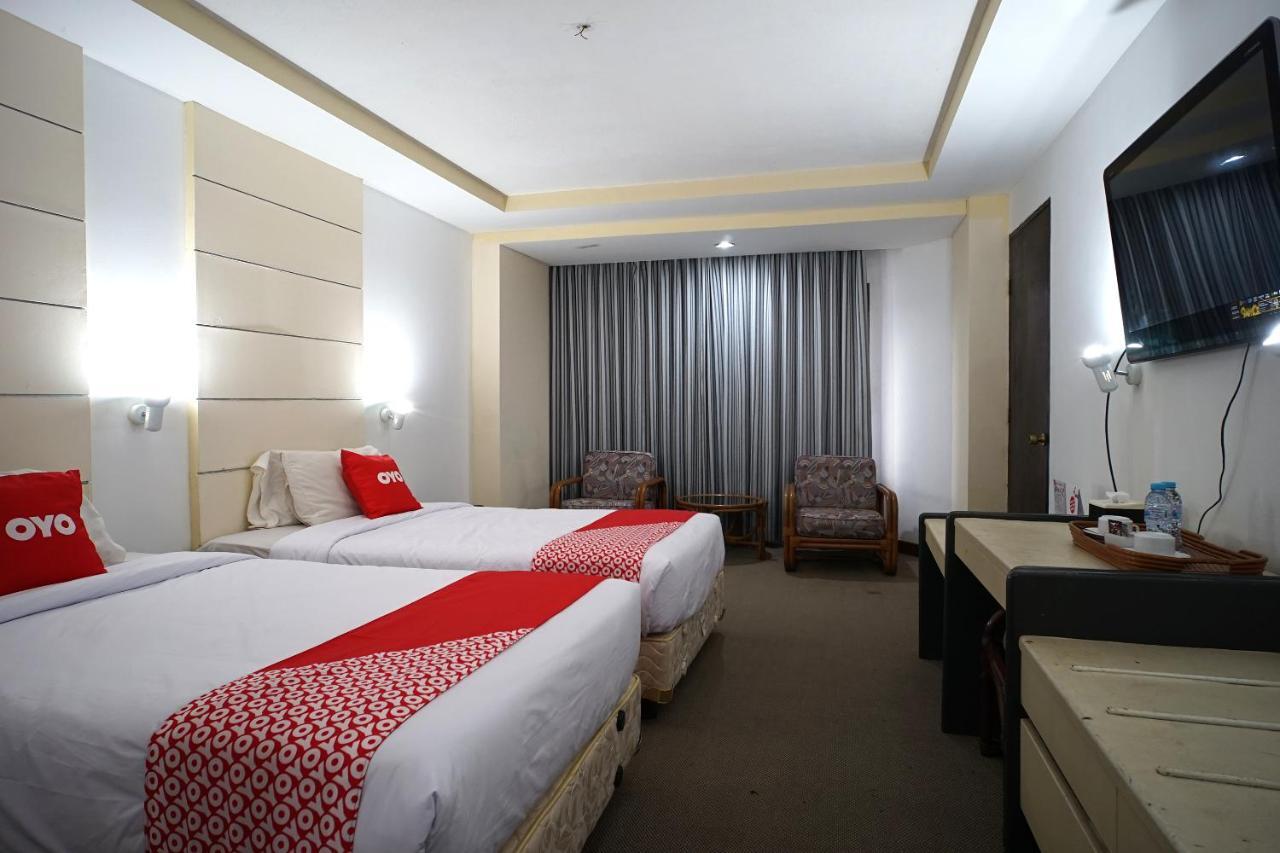 Collection O 1963 Hotel The New Benakutai Balikpapan  Exterior photo
