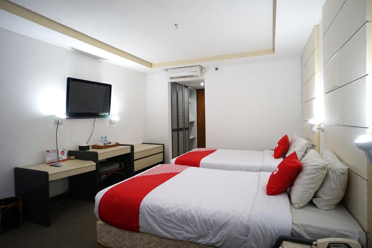 Collection O 1963 Hotel The New Benakutai Balikpapan  Exterior photo