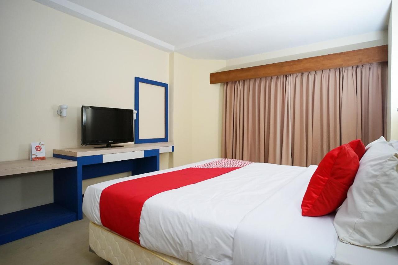 Collection O 1963 Hotel The New Benakutai Balikpapan  Exterior photo