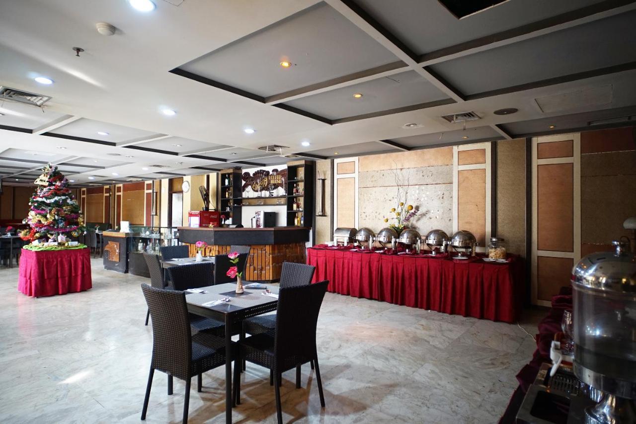 Collection O 1963 Hotel The New Benakutai Balikpapan  Exterior photo